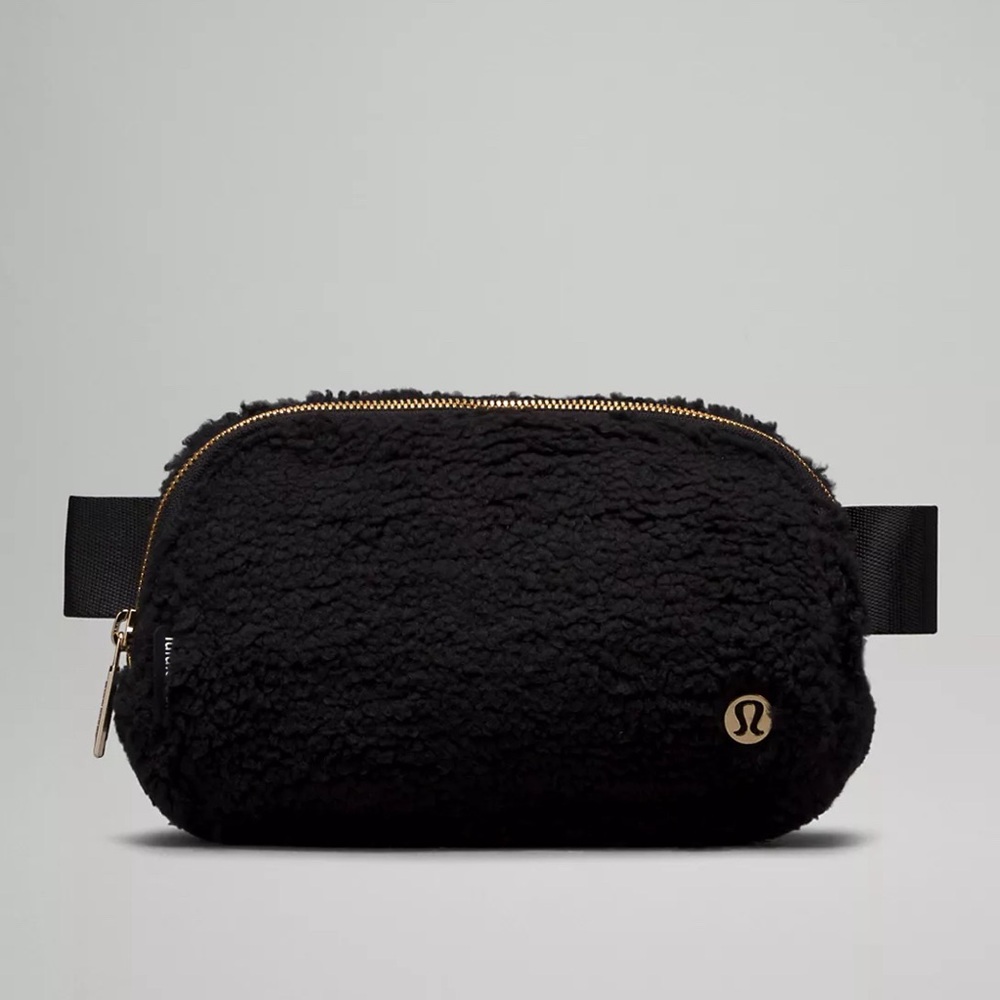 Lululemon - Everywhere Fleece Belt Bag - 1L